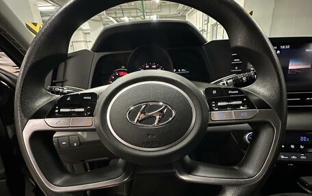 Hyundai Elantra, 2021 год, 2 100 000 рублей, 14 фотография