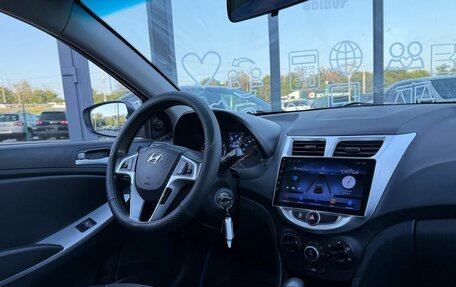 Hyundai Solaris II рестайлинг, 2013 год, 830 000 рублей, 12 фотография