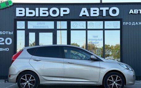 Hyundai Solaris II рестайлинг, 2013 год, 830 000 рублей, 3 фотография