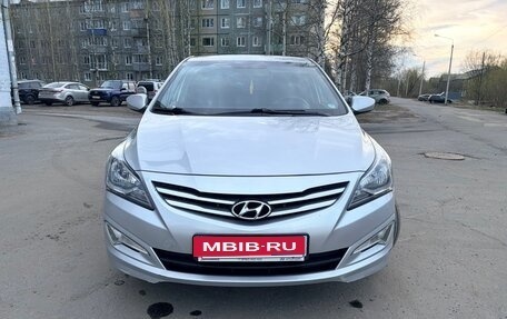 Hyundai Solaris II рестайлинг, 2016 год, 1 050 000 рублей, 1 фотография