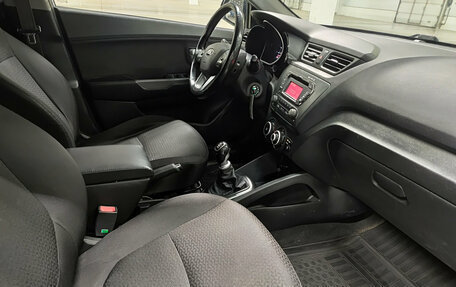 KIA Rio III рестайлинг, 2013 год, 835 000 рублей, 15 фотография