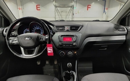 KIA Rio III рестайлинг, 2013 год, 835 000 рублей, 18 фотография