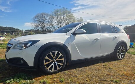Opel Insignia II рестайлинг, 2015 год, 1 300 000 рублей, 2 фотография