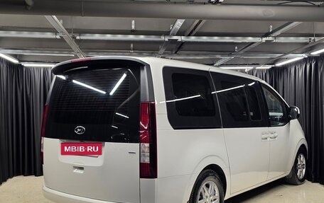 Hyundai Staria, 2021 год, 4 150 000 рублей, 4 фотография