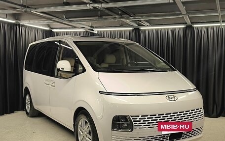 Hyundai Staria, 2021 год, 4 150 000 рублей, 3 фотография