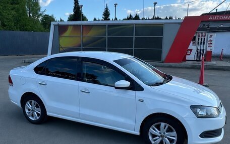 Volkswagen Polo VI (EU Market), 2013 год, 850 000 рублей, 3 фотография
