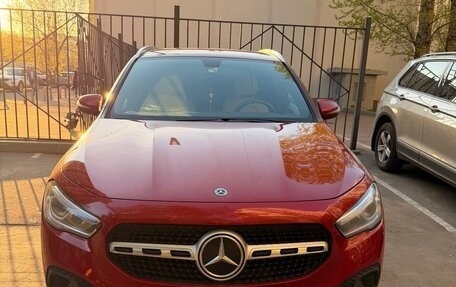 Mercedes-Benz GLA, 2020 год, 2 800 000 рублей, 2 фотография