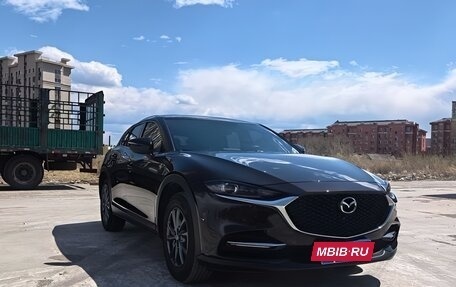 Mazda CX-4, 2021 год, 2 350 000 рублей, 2 фотография