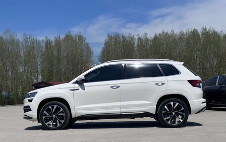 Skoda Karoq I, 2022 год, 1 950 000 рублей, 4 фотография