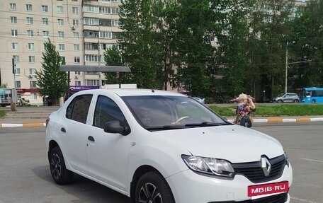 Renault Logan II, 2017 год, 550 000 рублей, 2 фотография