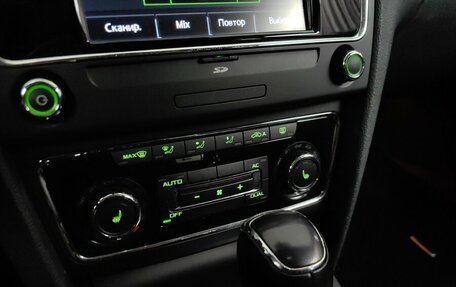 Skoda Superb III рестайлинг, 2012 год, 1 065 000 рублей, 15 фотография