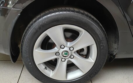 Skoda Superb III рестайлинг, 2012 год, 1 065 000 рублей, 23 фотография