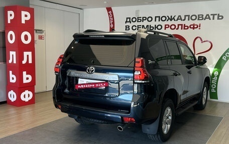 Toyota Land Cruiser Prado 150 рестайлинг 2, 2022 год, 6 100 000 рублей, 4 фотография