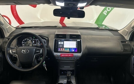 Toyota Land Cruiser Prado 150 рестайлинг 2, 2022 год, 6 100 000 рублей, 10 фотография