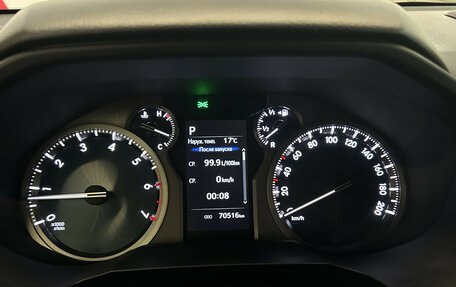 Toyota Land Cruiser Prado 150 рестайлинг 2, 2022 год, 6 100 000 рублей, 16 фотография