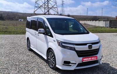 Honda Stepwgn IV, 2017 год, 2 350 000 рублей, 1 фотография