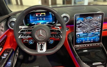 Mercedes-Benz SL-Класс AMG, 2022 год, 20 000 000 рублей, 26 фотография