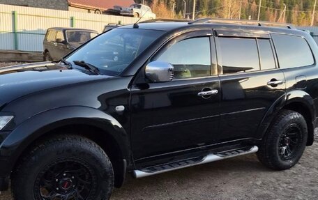Mitsubishi Pajero Sport II рестайлинг, 2011 год, 2 000 000 рублей, 10 фотография