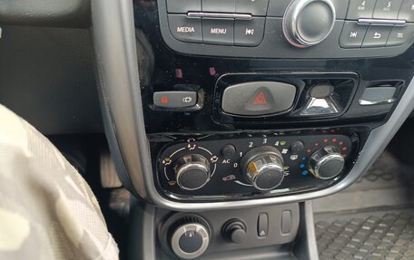 Renault Duster I рестайлинг, 2013 год, 990 000 рублей, 12 фотография