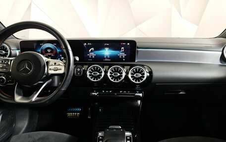 Mercedes-Benz CLA, 2019 год, 2 195 000 рублей, 15 фотография