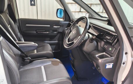 Honda Stepwgn IV, 2017 год, 2 350 000 рублей, 8 фотография
