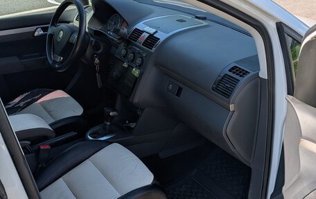 Volkswagen Touran III, 2007 год, 700 000 рублей, 7 фотография