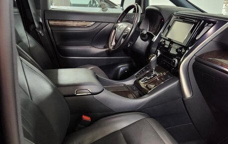 Toyota Alphard III, 2019 год, 5 700 000 рублей, 4 фотография