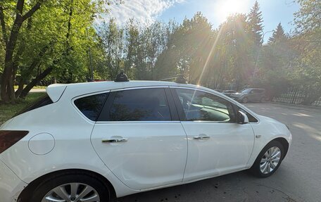 Opel Astra J, 2012 год, 630 000 рублей, 17 фотография