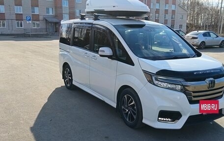 Honda Stepwgn IV, 2020 год, 2 300 000 рублей, 11 фотография