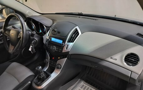 Chevrolet Cruze II, 2013 год, 670 000 рублей, 10 фотография