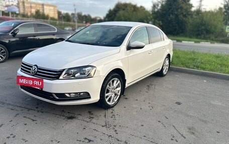 Volkswagen Passat B7, 2012 год, 950 000 рублей, 2 фотография