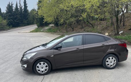 Hyundai Solaris II рестайлинг, 2015 год, 880 000 рублей, 4 фотография