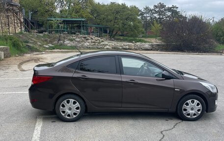 Hyundai Solaris II рестайлинг, 2015 год, 880 000 рублей, 8 фотография