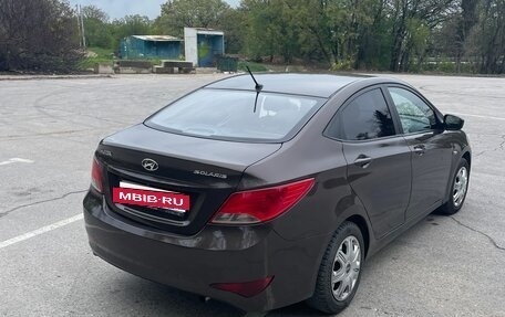 Hyundai Solaris II рестайлинг, 2015 год, 880 000 рублей, 7 фотография