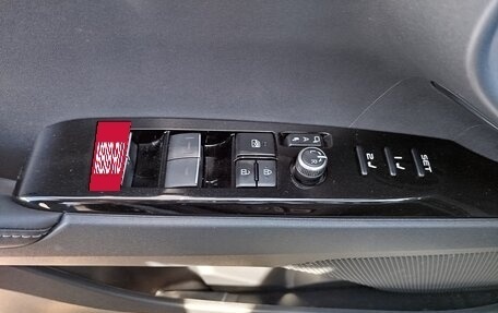 Toyota Camry, 2025 год, 5 500 000 рублей, 10 фотография