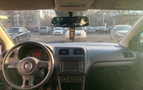 Volkswagen Polo VI (EU Market), 2011 год, 550 000 рублей, 14 фотография