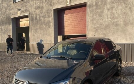 Volkswagen Polo VI (EU Market), 2011 год, 550 000 рублей, 2 фотография