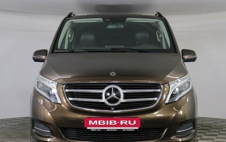 Mercedes-Benz V-Класс, 2017 год, 4 250 000 рублей, 2 фотография