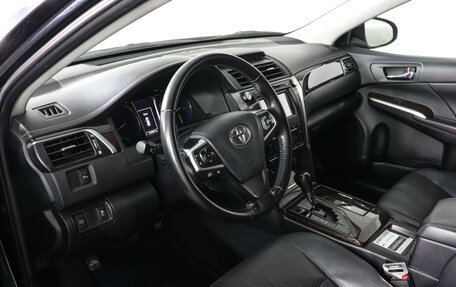 Toyota Camry, 2015 год, 1 837 000 рублей, 9 фотография