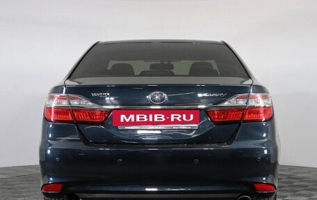 Toyota Camry, 2015 год, 1 837 000 рублей, 6 фотография