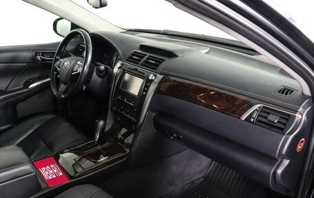 Toyota Camry, 2015 год, 1 837 000 рублей, 10 фотография