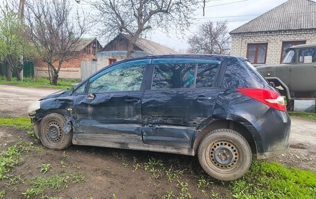 Nissan Tiida, 2010 год, 230 000 рублей, 2 фотография