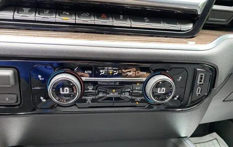 Chevrolet Silverado, 2026 год, 13 875 000 рублей, 27 фотография