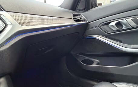 BMW 3 серия, 2019 год, 3 340 000 рублей, 19 фотография