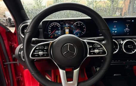 Mercedes-Benz A-Класс, 2022 год, 2 720 000 рублей, 15 фотография