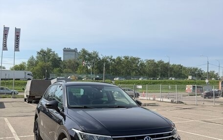 Volkswagen Tiguan II, 2022 год, 3 300 000 рублей, 2 фотография