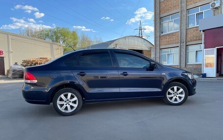 Volkswagen Polo VI (EU Market), 2012 год, 675 000 рублей, 2 фотография