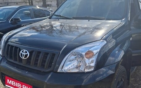 Toyota Land Cruiser Prado 120 рестайлинг, 2008 год, 2 300 000 рублей, 1 фотография