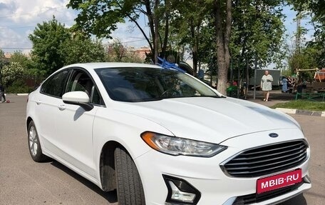 Ford Fusion (North America) II, 2020 год, 1 300 000 рублей, 1 фотография