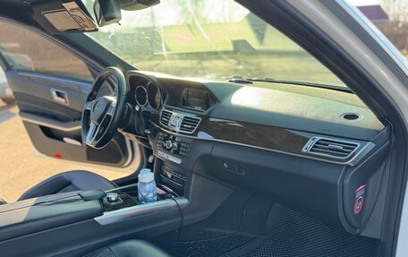 Mercedes-Benz E-Класс, 2014 год, 1 920 000 рублей, 8 фотография